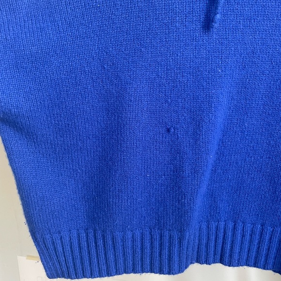 The group by babaton aritzia luxe cashmere hoodie sweatshirt in blueberry blue - Picture 6 of 7